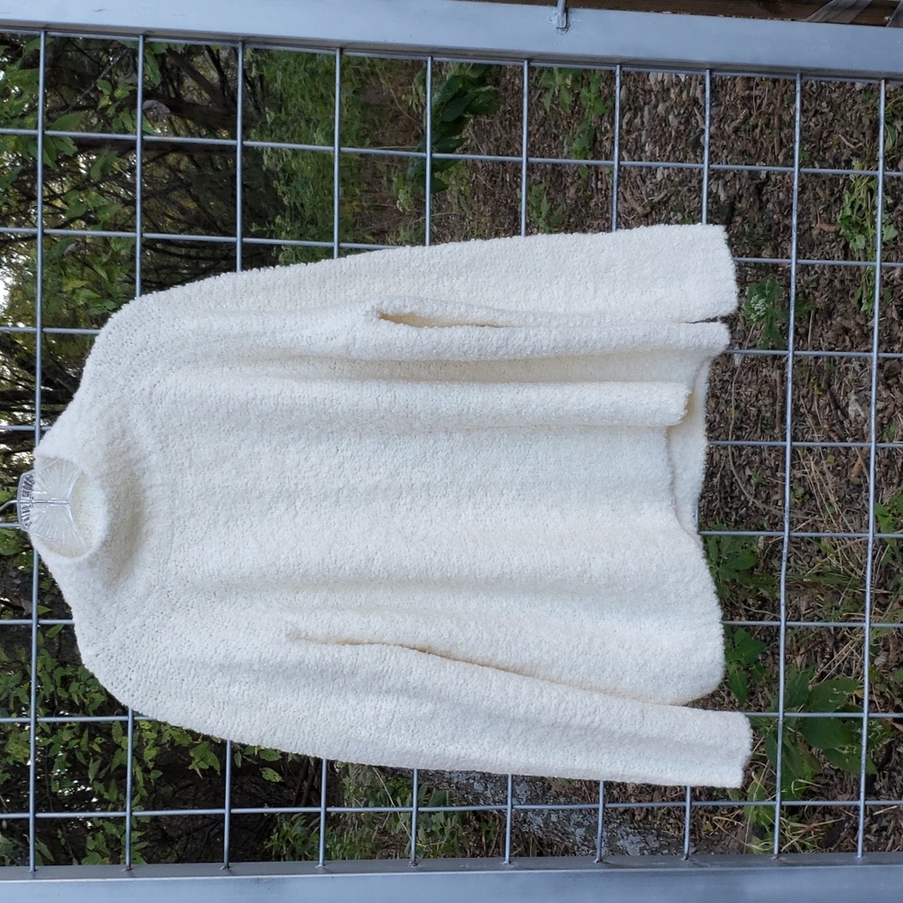 NWT loft ivory mockneck wool blend boucle swtr L